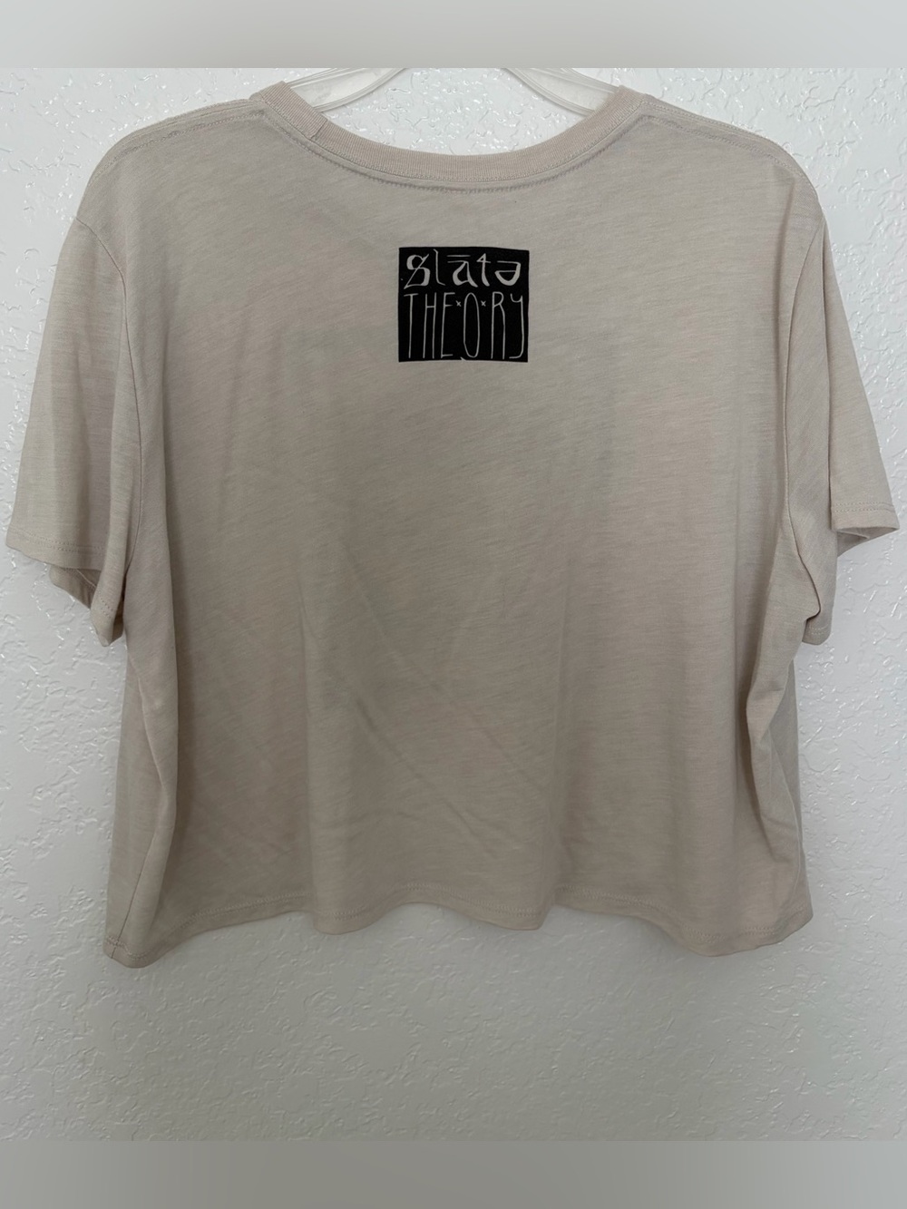 Slate Theory Winery Light Grey Graphic Cropped Tee Women's US Size XXL - Picture 2 of 5